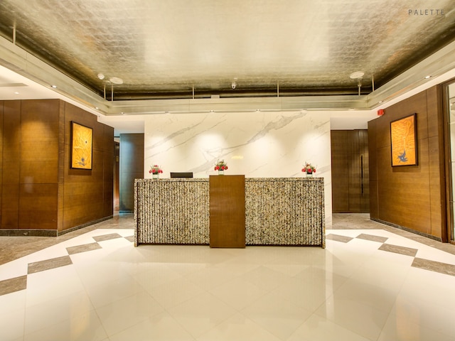 パレット - シティ ウエストエンド