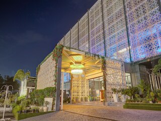 パレット - シティ ウエストエンド