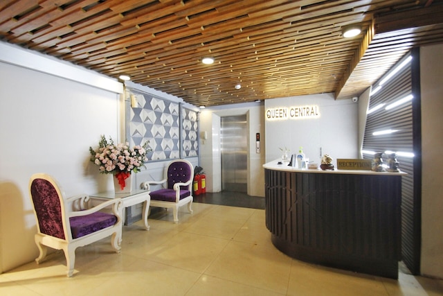 クイーン セントラル ホテル 2