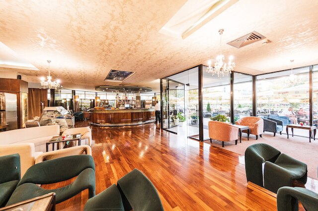 ホテル ホリデイ