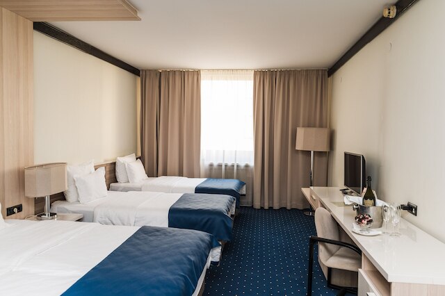 ホテル ホリデイ