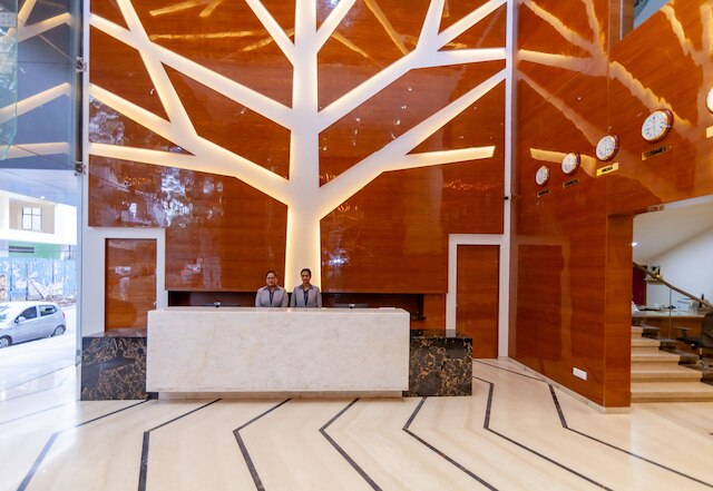 ザイオン  ラグジュリアス ホテル バンガロール