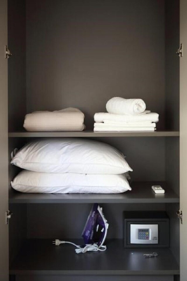 ジョイ ラグジュアリー セントラル アパートメント