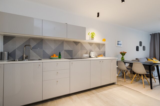 ショートステイポーランド グジボフスカ B73