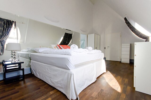 エクストラオーディナリー レジデンス アット ステファンプラッツ