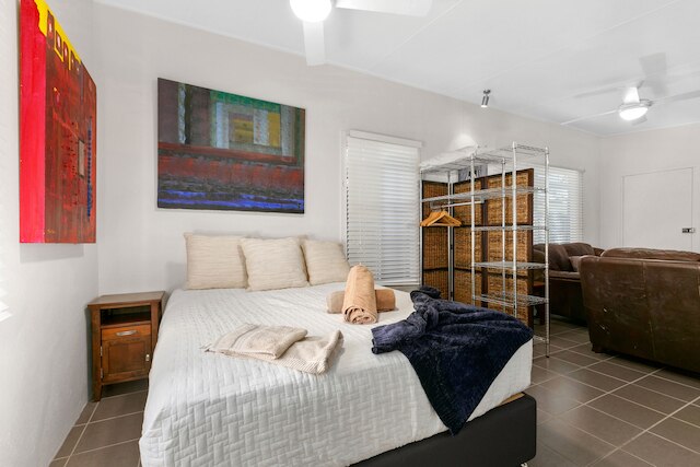 トロピカル、ベッドルーム 3 室、ハウス、プール、バンガローに 4 つめのベッドルームあり