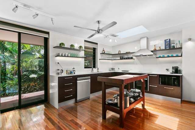 トロピカル、ベッドルーム 3 室、ハウス、プール、バンガローに 4 つめのベッドルームあり