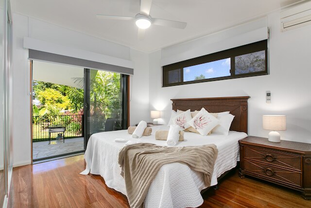 トロピカル、ベッドルーム 3 室、ハウス、プール、バンガローに 4 つめのベッドルームあり