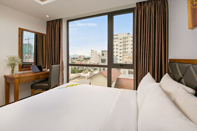 ラ ビーチ ホテル