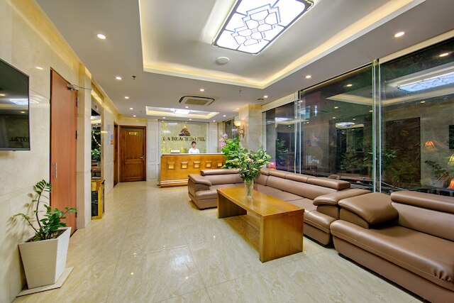 ラ ビーチ ホテル