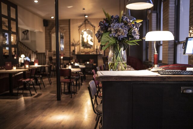 ザ ハイデン パブ & ルームズ