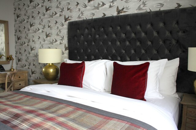 ザ ハイデン パブ & ルームズ