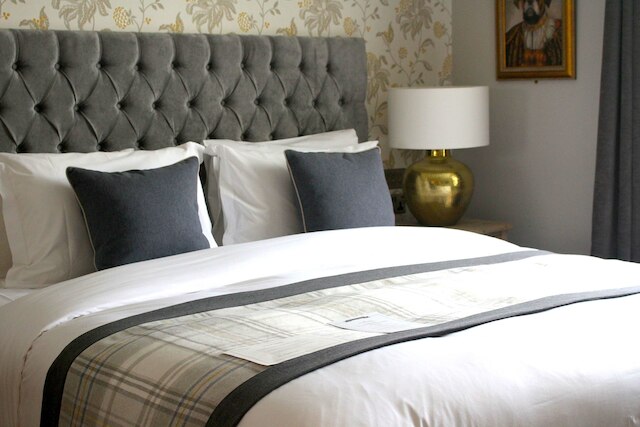 ザ ハイデン パブ & ルームズ