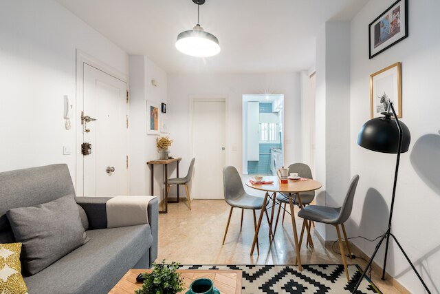 アルファルファ センター アパートメント