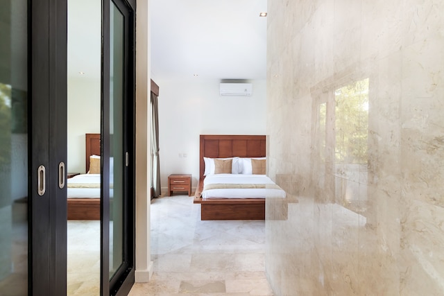 ヴィラ ララン テム