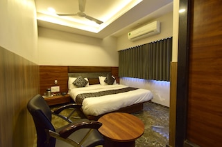 ザ レイク パレス