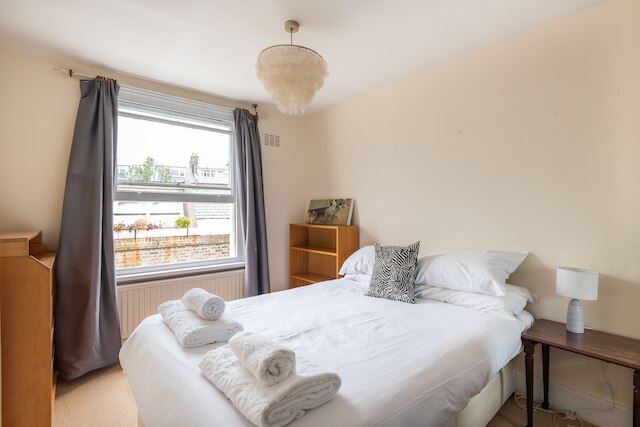 パノラミック ファミリー ホーム、マイダ ベール