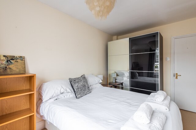 パノラミック ファミリー ホーム、マイダ ベール