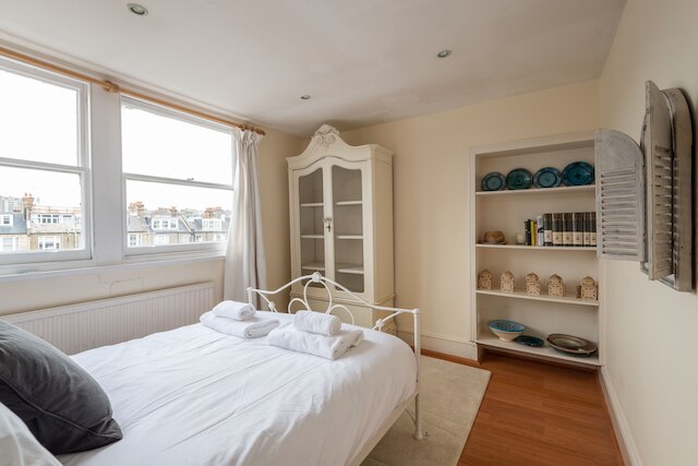 パノラミック ファミリー ホーム、マイダ ベール