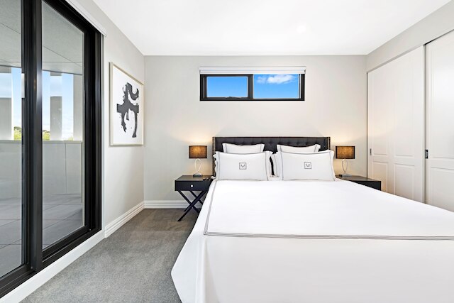 マンハッタン アパートメンツ - グレン イリス