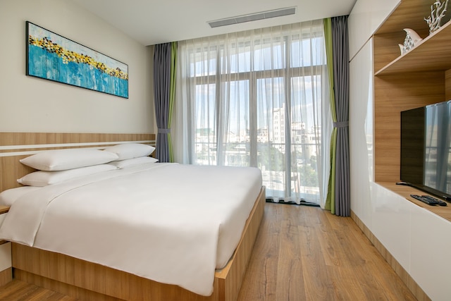 サン リバー ホテル & アパートメント