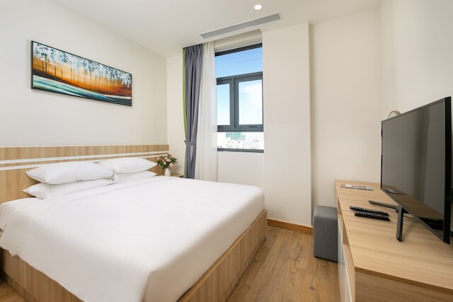 サン リバー ホテル & アパートメント