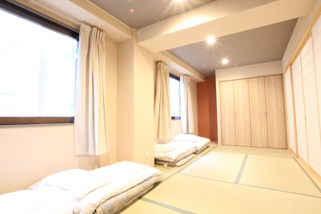 Shimanouchi Luxury Apartment