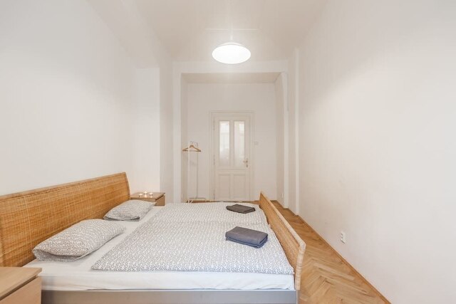 セントラル アパートメント、Netflix プラン