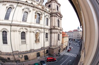 セント ニコラス チャーチ ビュー アパートメント