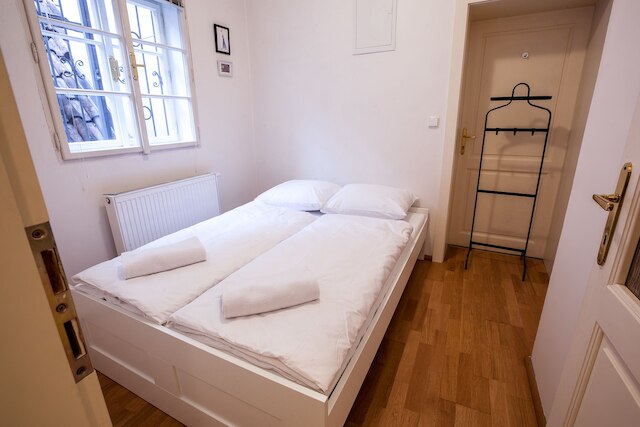 セント ニコラス チャーチ ビュー アパートメント