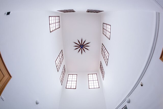 セント ニコラス チャーチ ビュー アパートメント