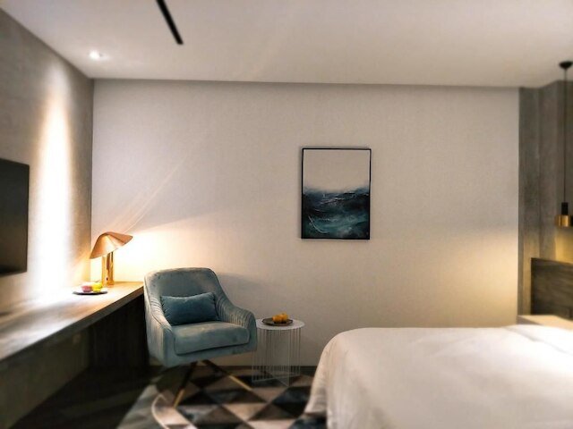 スモール ホテル (小小邸)