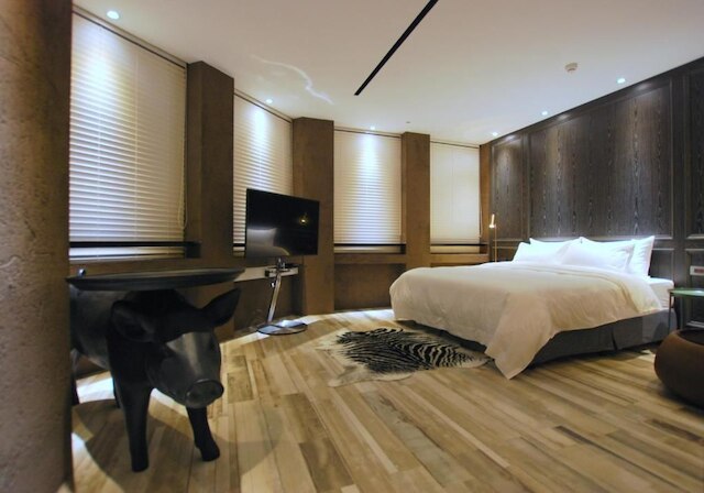 スモール ホテル (小小邸)