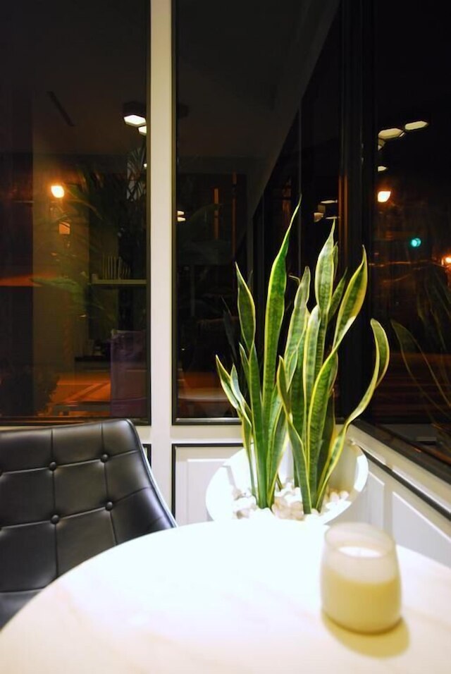 スモール ホテル (小小邸)