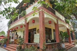 ヒュー ロータス ホームステイ