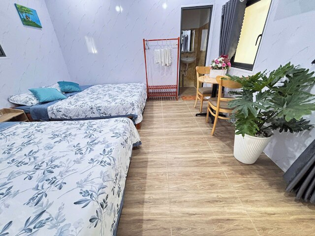 ヒュー ロータス ホームステイ