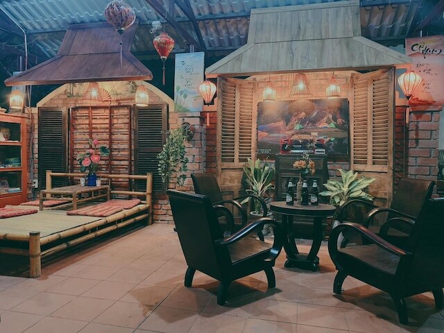 ヒュー ロータス ホームステイ