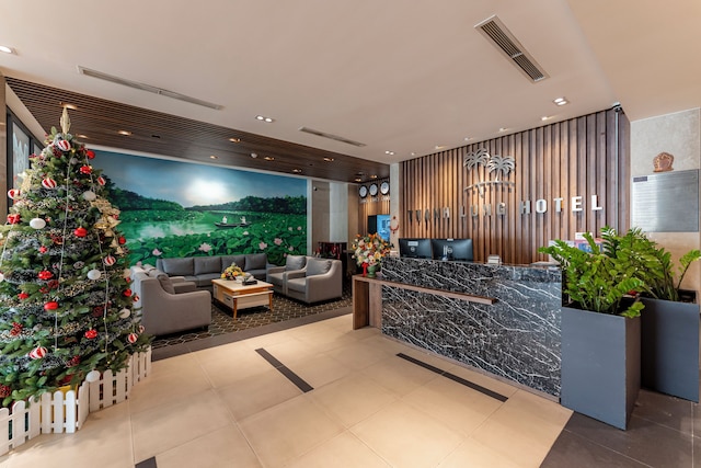 タン ロング ホテル