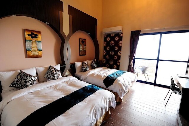 ザ ドームド タイル BB (圓頂瓦捨海景民宿)