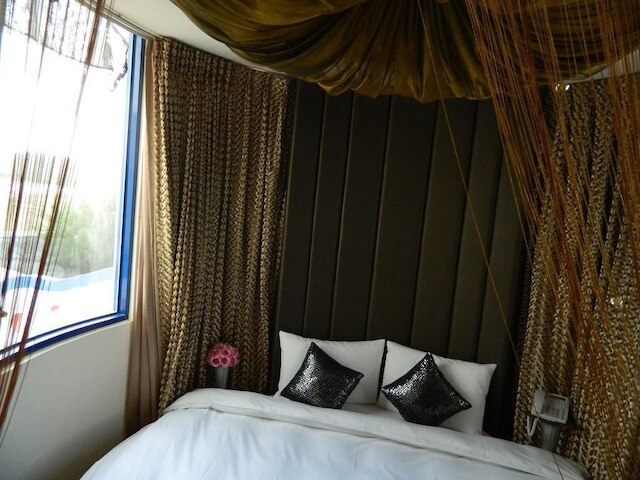 ザ ドームド タイル BB (圓頂瓦捨海景民宿)