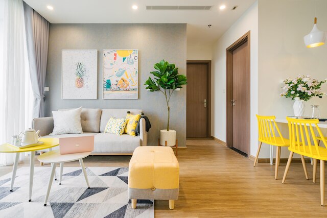 シンディ ヴィンホームズ スカイレイク アパートメンツ