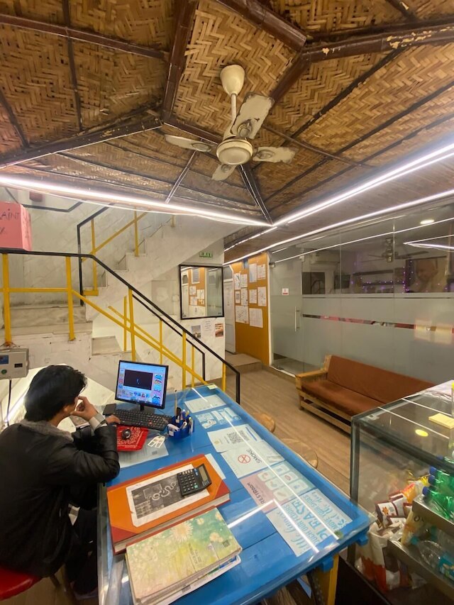 バンク ホステル デリー