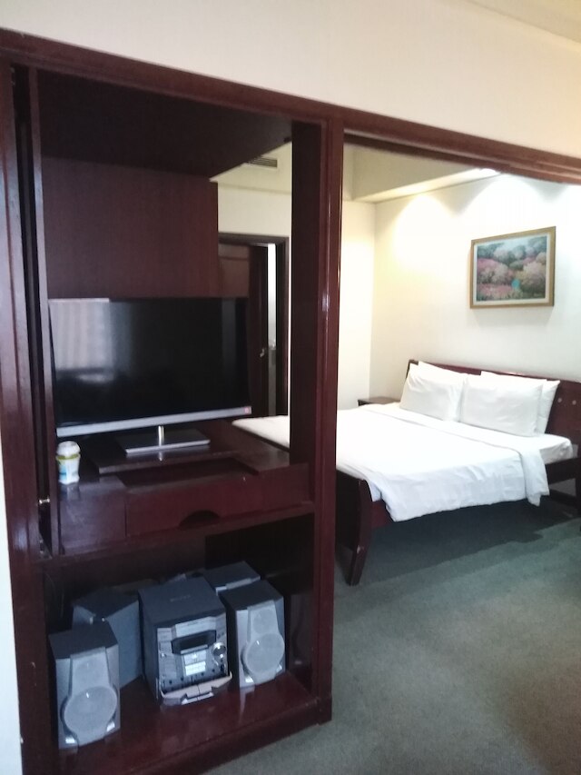 タイムズ スクエア サービス スイート バイ デイジーホームズ