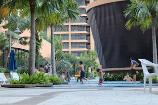 タイムズ スクエア サービス スイート バイ デイジーホームズ