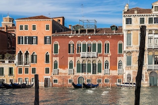 グランドキャナル-レッド