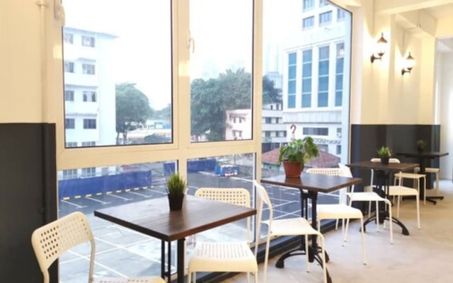 アットゥルス、LSE