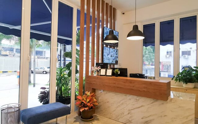 アットゥルス、LSE