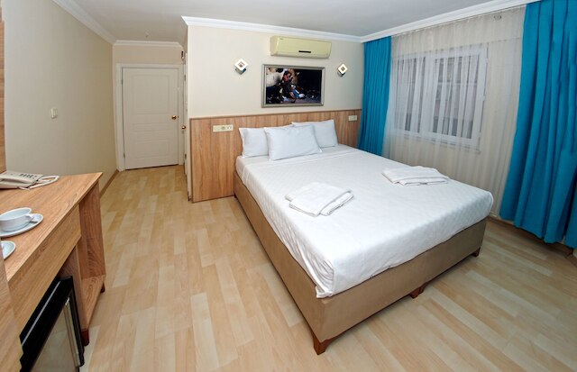 ル サフラン パレス