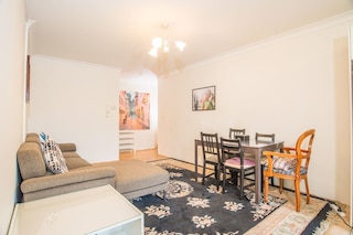 レッドファーンの中心部にある広々とした快適なアパートメント