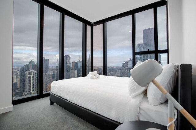 メルボルン セントロにある素晴らしく快適なベッドルーム 2 室